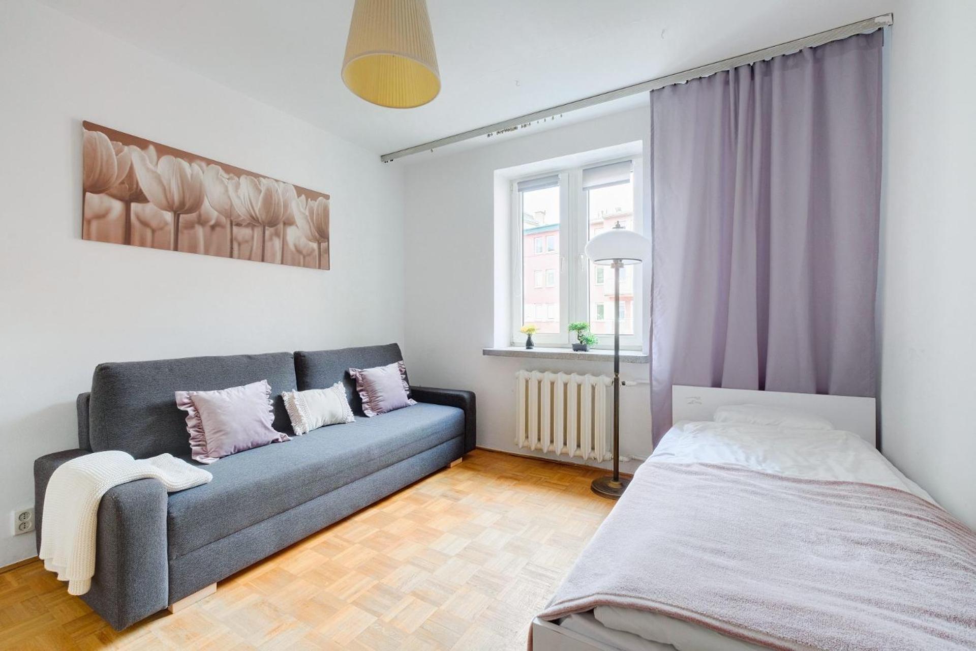 Spacious Apartment In Green Location Varsovie Extérieur photo