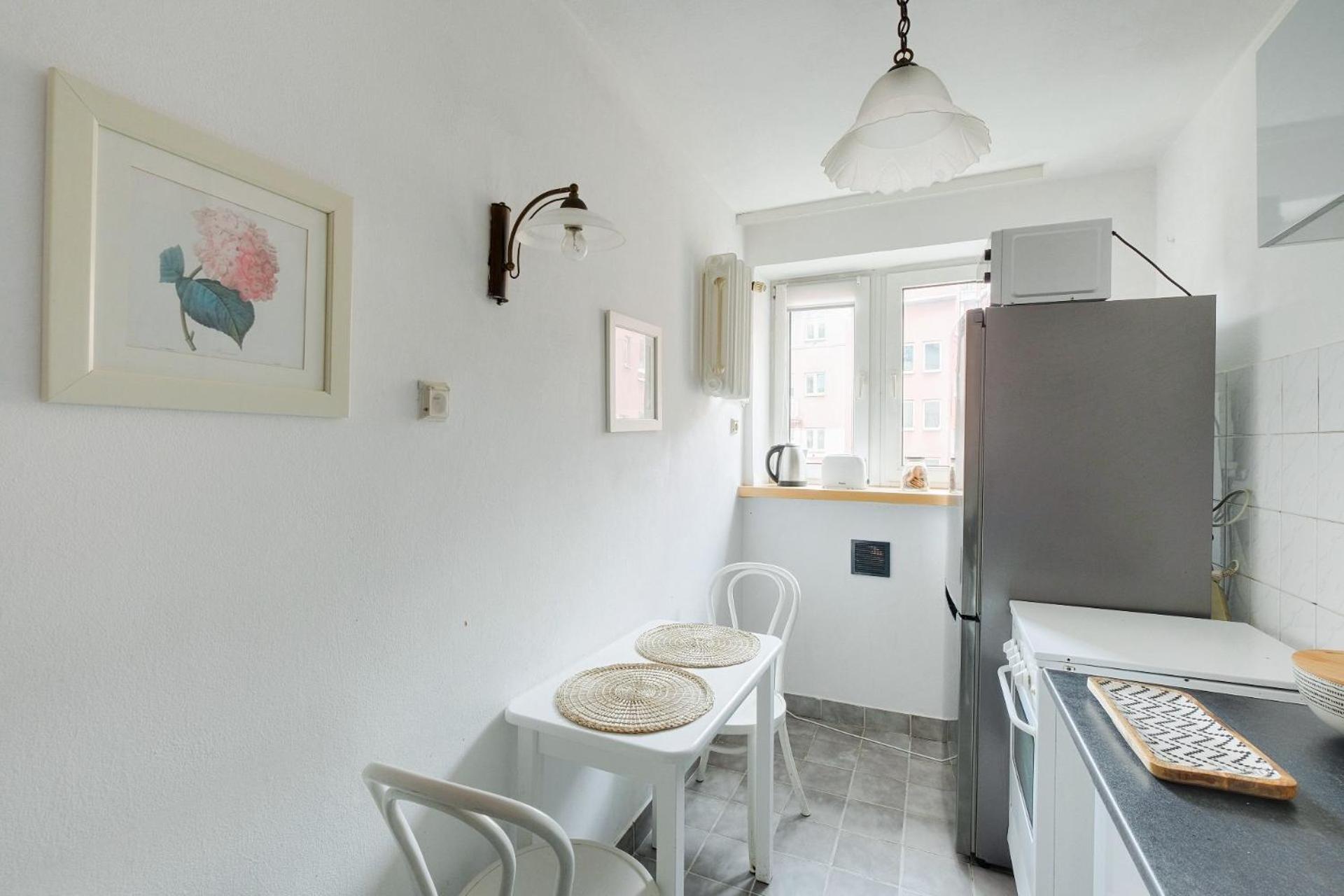 Spacious Apartment In Green Location Varsovie Extérieur photo
