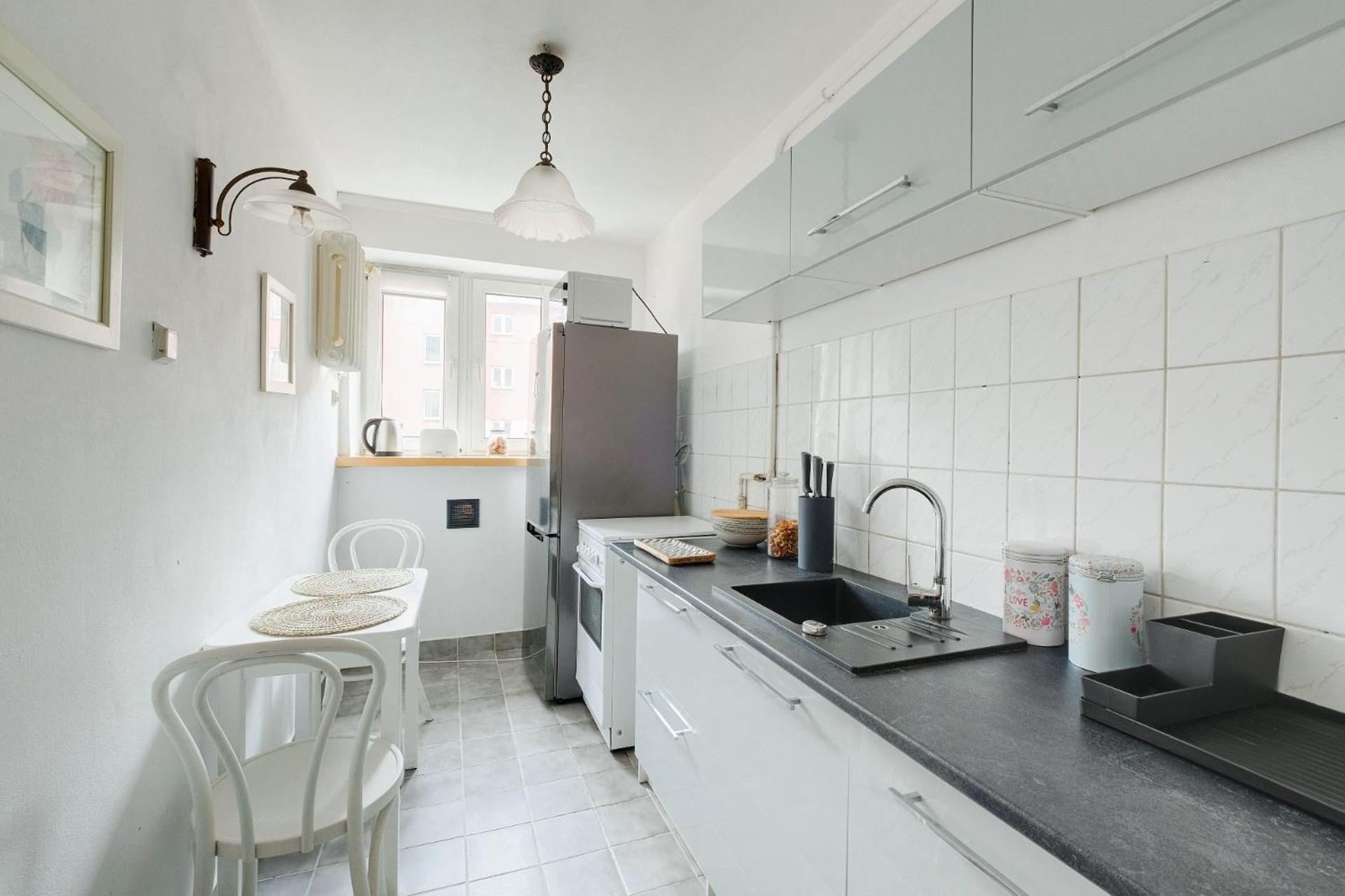 Spacious Apartment In Green Location Varsovie Extérieur photo
