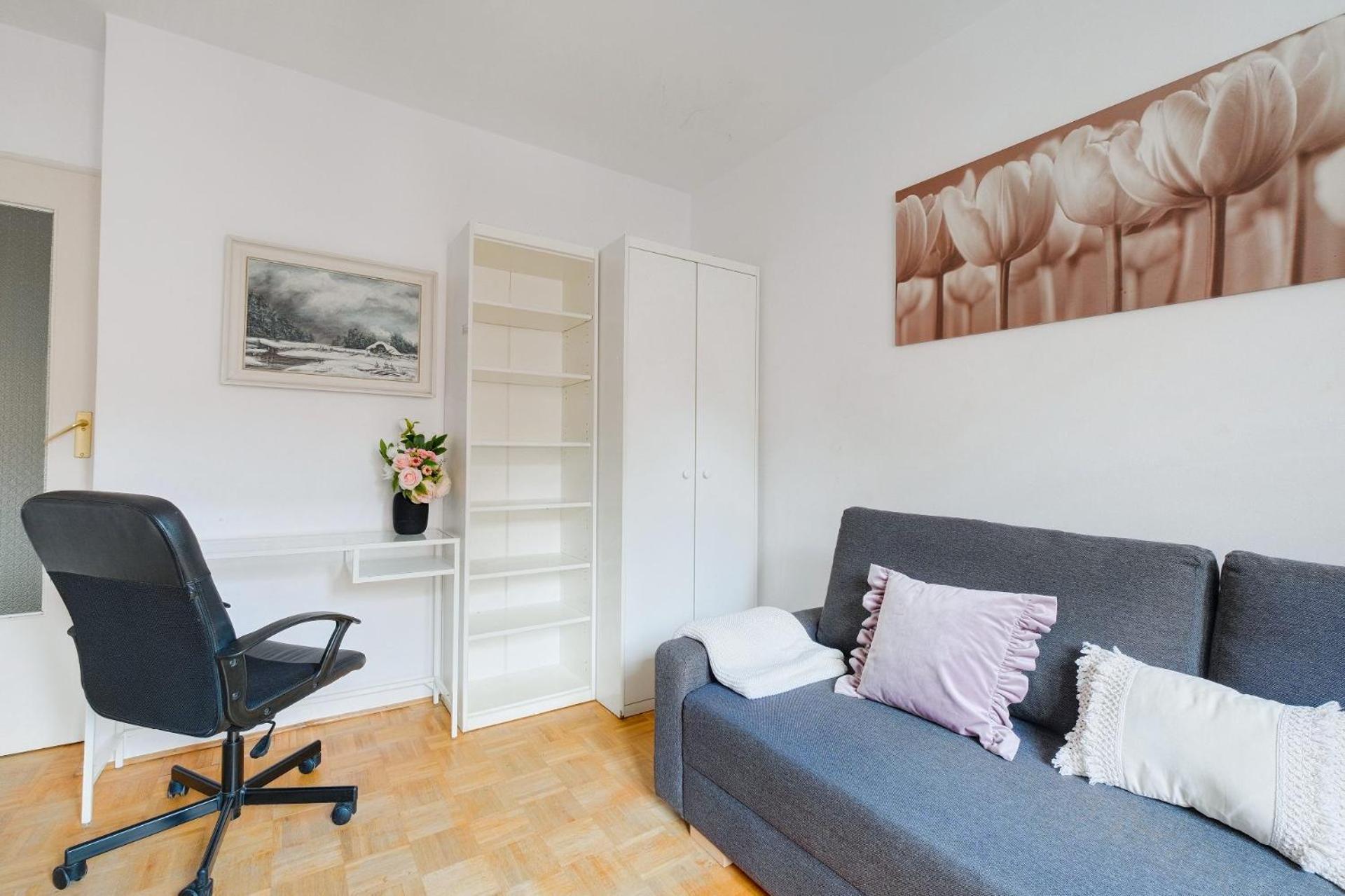 Spacious Apartment In Green Location Varsovie Extérieur photo